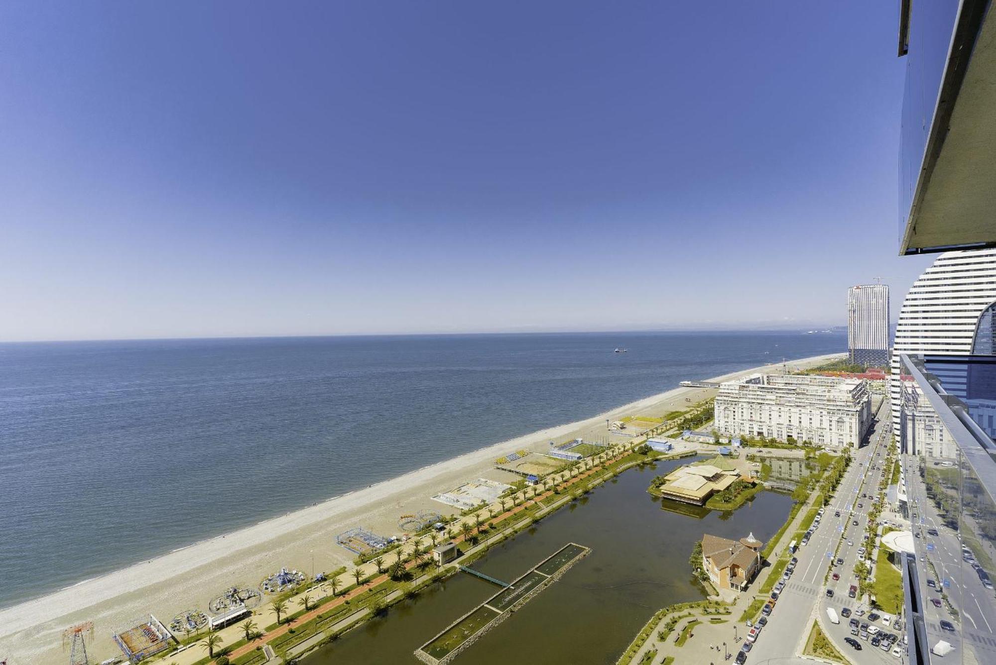 Elegance Sea View Aparthotel In Orbi City Batumi Zewnętrze zdjęcie